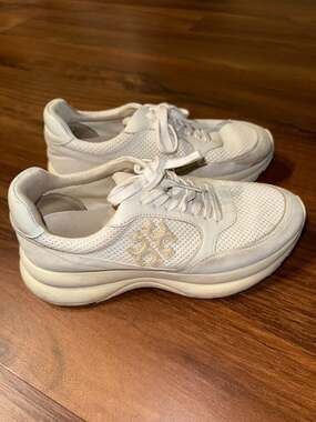 Tory Burch Kick Trainer Sneakers in Off-White Mesh and Suede